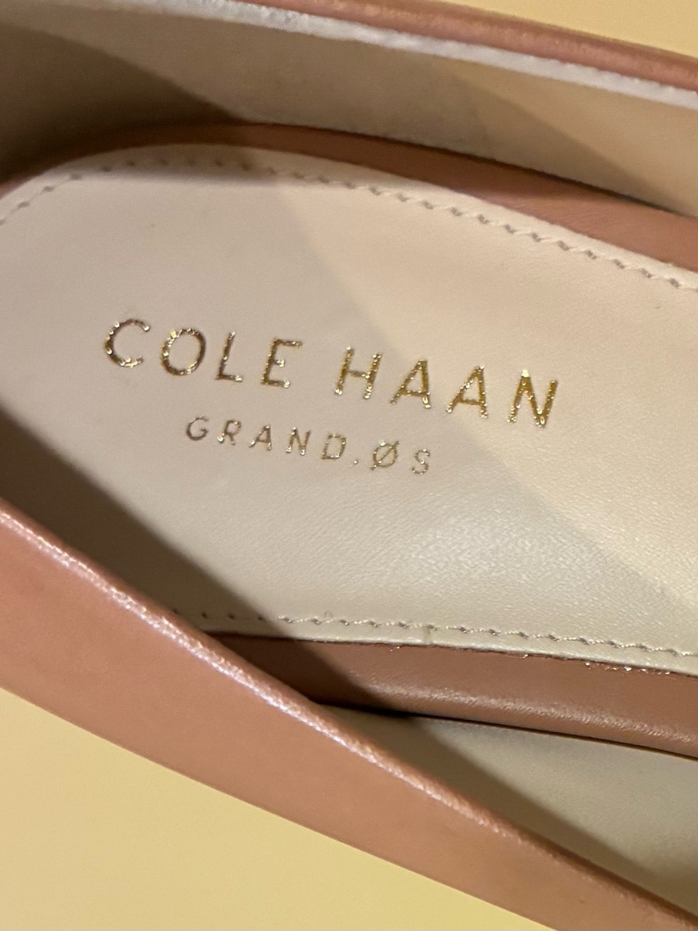 Cole Haan Tali Bow Pump Gold Buckle Deep Beige SZ. 8B NWOB - Picture 7 of 12